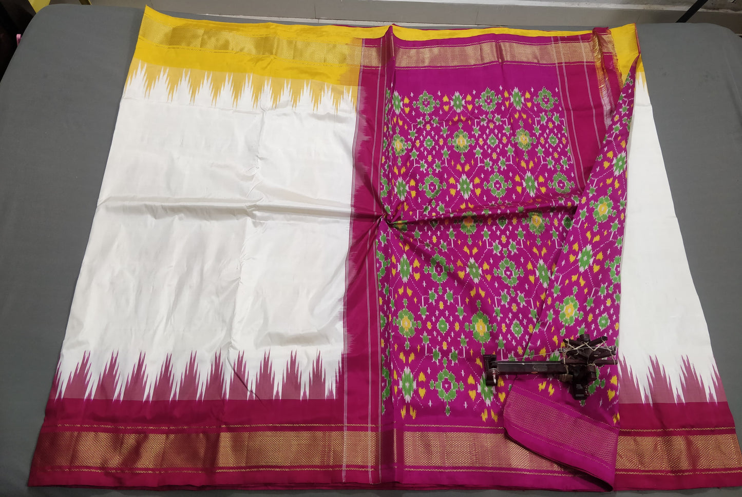 Premium Ikkat Pochampally Handloom Pure Silk Saree With Pallu & Blouse Rich Patola Design | Double Warp | Silk Mark Certified