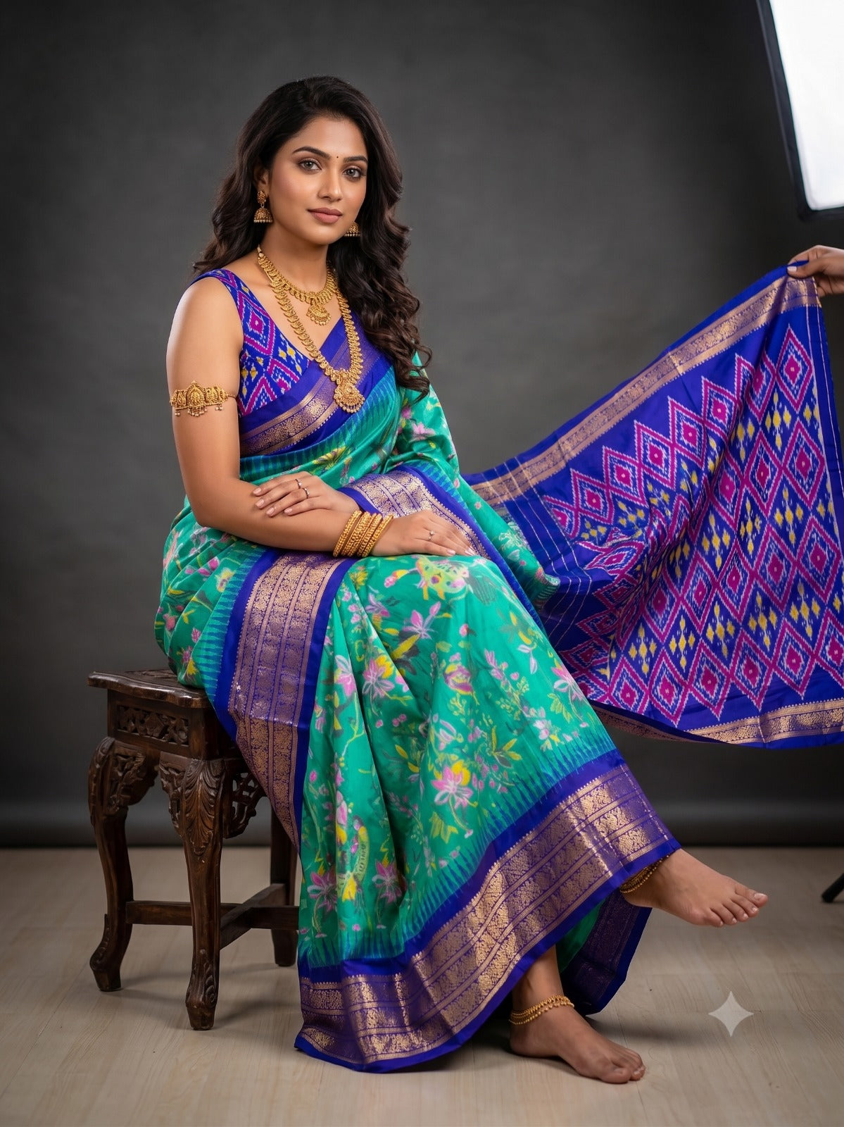 Ikkat Pochampally Handloom Pure Silk Digital Floral Printed Saree With Pallu & Designer Ikkat Blouse | Silk Mark Certified | DS114