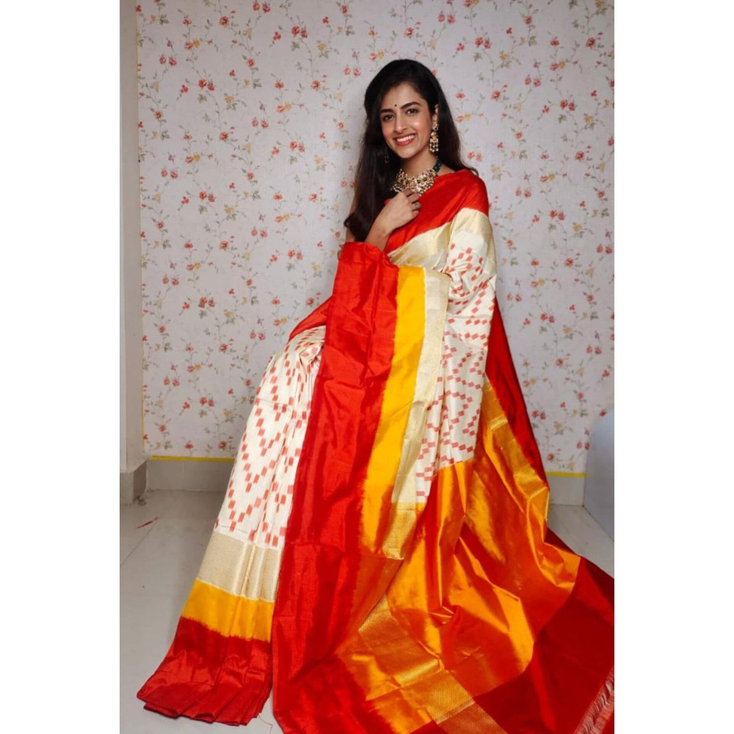 Ikkat Pochampally Handloom Pure Silk Saree with Blouse | Double Warp | Silk Mark Certified