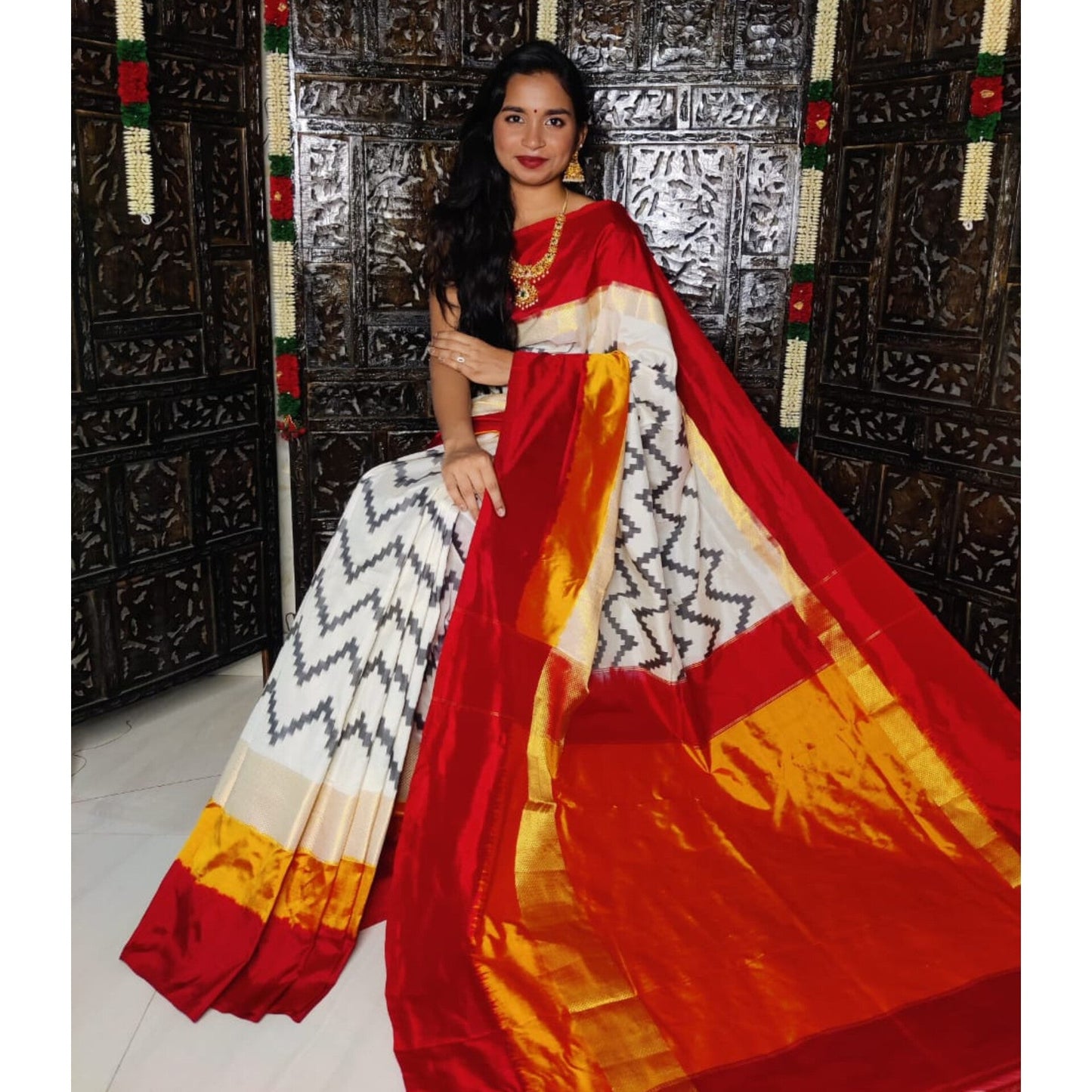 Ikkat Pochampally Handloom Pure Silk Saree with Blouse | Double Warp | Silk Mark Certified