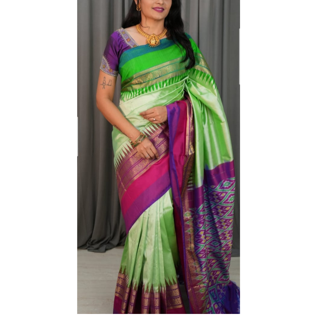 Ikkat Pochampally Handloom Pure Silk Saree with Kanchi Border – Ikat Pallu & Blouse | Double Warp | Silk Mark Certified
