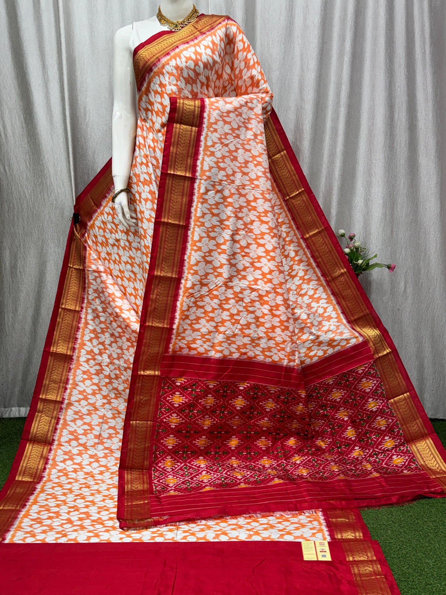 Ikkat Pochampally Handloom Pure Silk Saree with Blouse | Double Warp | Silk Mark Certified | PS2020
