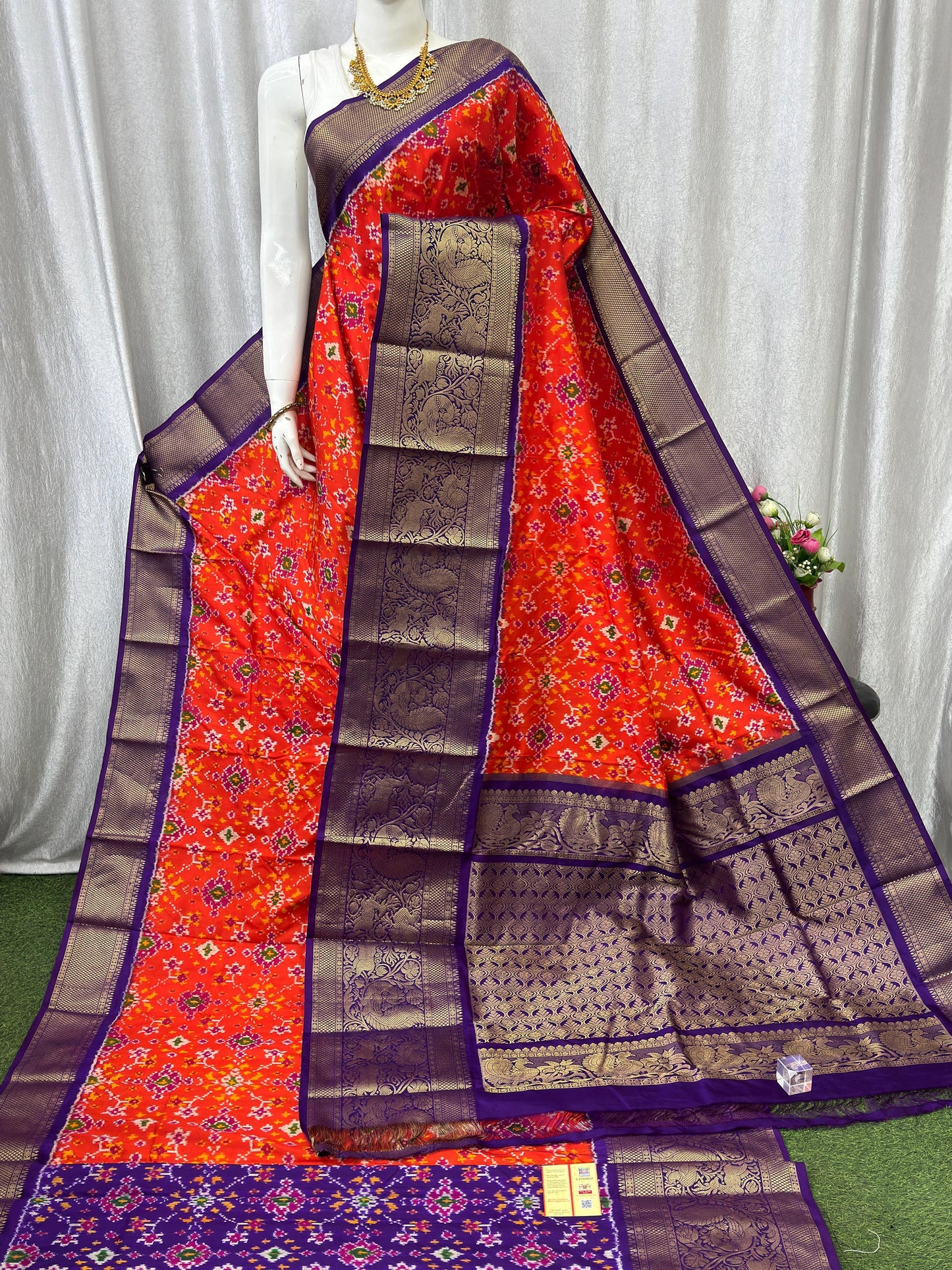 Pochampally Handloom Twill Ikkat Kanchi Boader Pure Silk Saree with Blouse | Double Warp | Silk Mark Certified