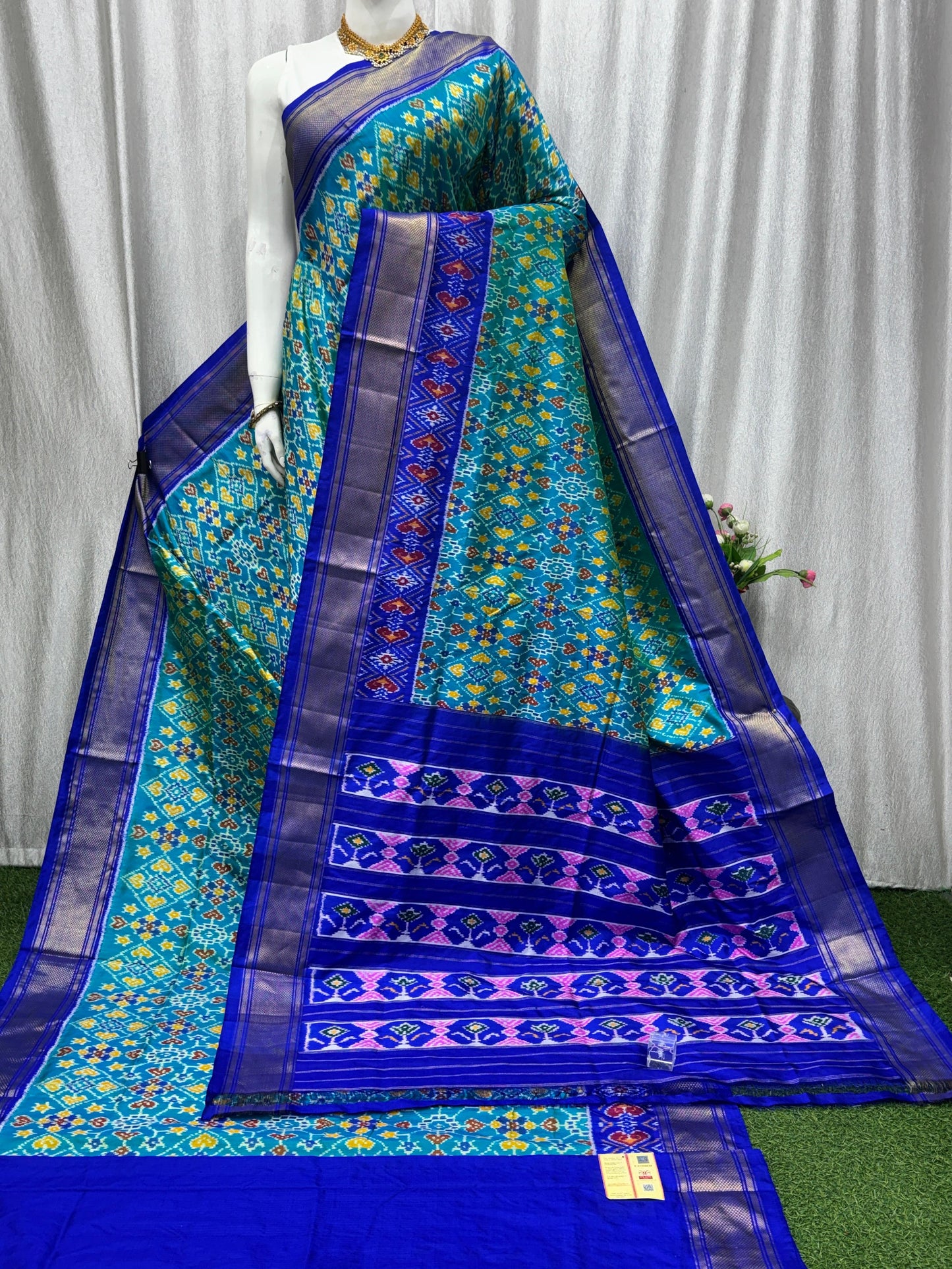 Ikkat Pochampally Handloom Pure Silk Saree with Blouse | Double Warp | Silk Mark Certified | PS2016